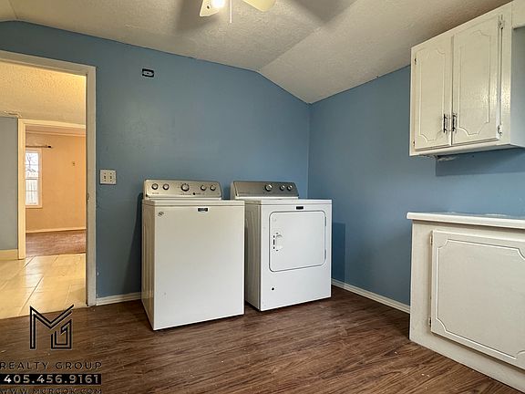 5th image of 2425 N Moulton Dr