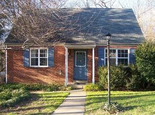 10206 Parkwood Dr, Kensington, MD 20895