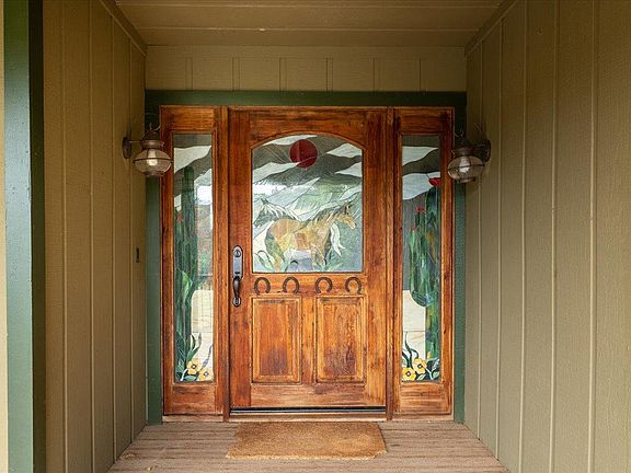 5th image of 12242 Woodacre Rd