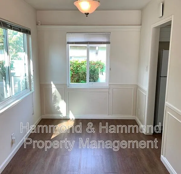 21229 De La Guerra St — Photo 3