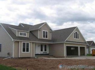 W6075 Nolan Dr, APPLETON, WI 54915