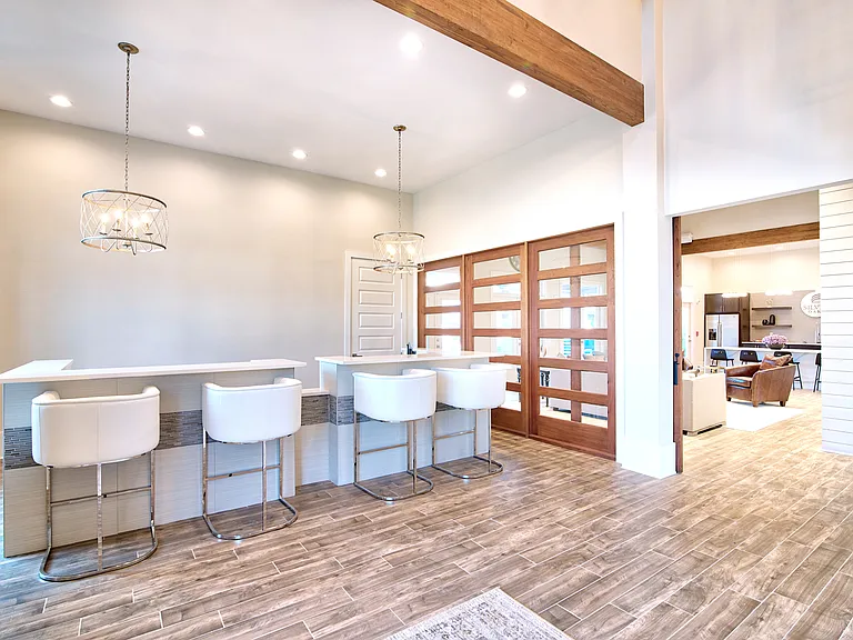 Silver Oaks Apartments — Photo 11