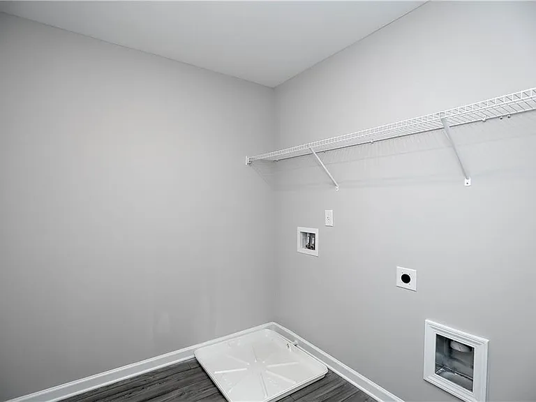 4355 Magpie Dr — Photo 33