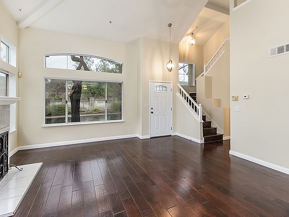 3rd image of 150 Bloom Dr