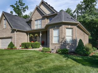 4009 Townsend Ct, Floyds Knobs, IN 47119