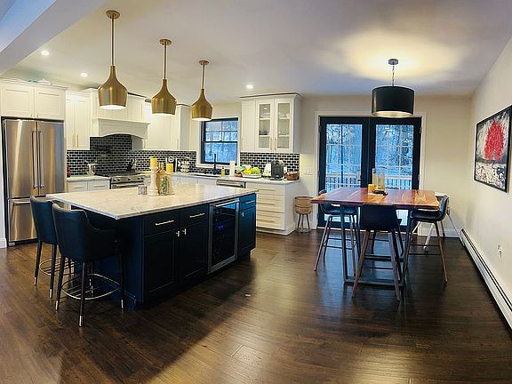 4th image of 254 Sugar House Ln