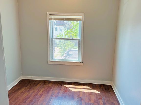 5th image of 4978 Chippewa St Unit A