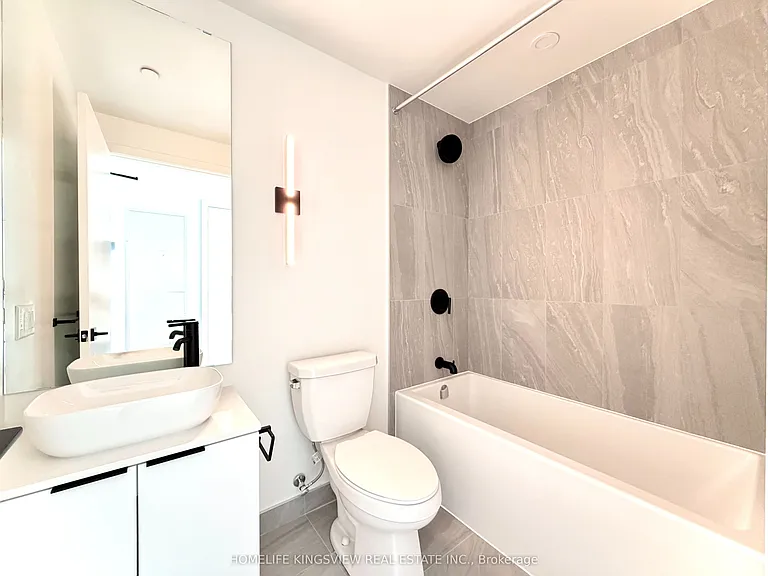 1185 Dupont St #2105 — Photo 8