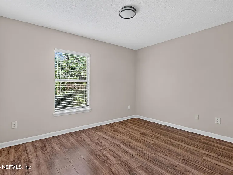7047 Deer Lodge Cir #106 — Photo 17
