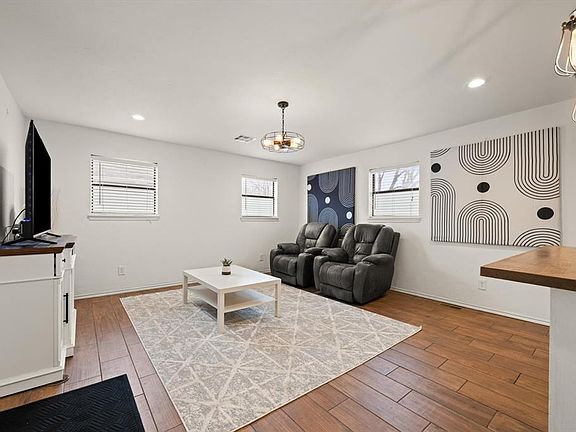 5th image of 1000 Cherrywood Ln