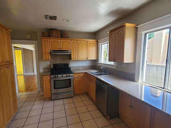2nd image of 121 Carr Dr