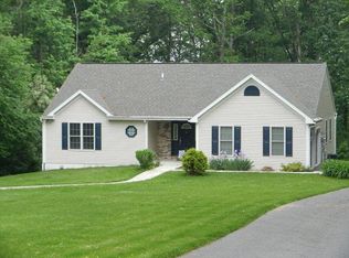 279 Summer Hill Rd, Schuylkill Haven, PA 17972
