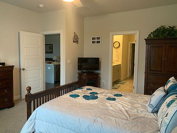 4th image of 336 Lavinia Cir