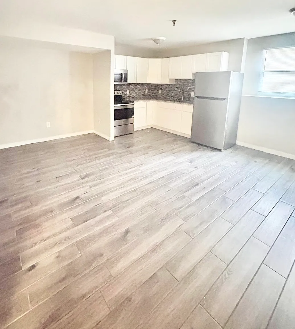 1 bed, 650 sqft, $1,425 — Photo 2