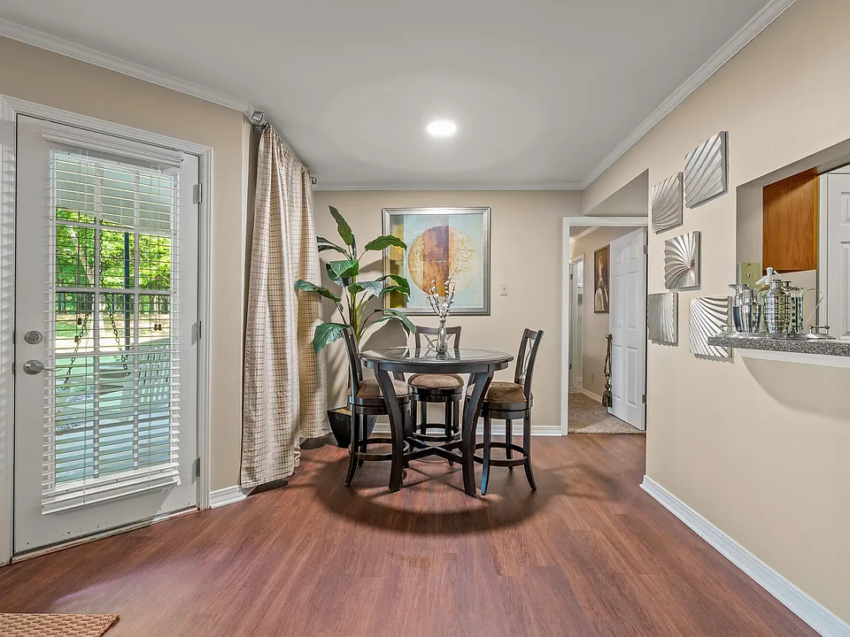 Willows Apartments