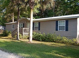 1522 Cedar St NE, Steinhatchee, FL 32359