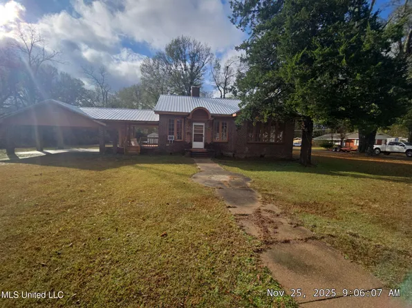 413 Pine St, Lexington, MS 39095