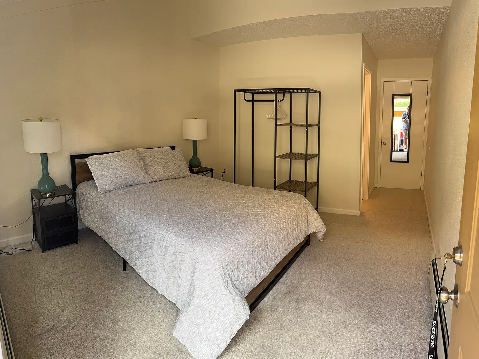 3 bed, 1368 sqft, $1,950 — Photo 1