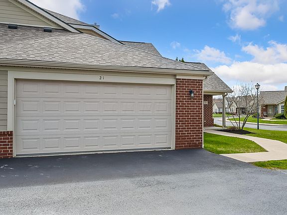 4th image of 21 Greenhedge Cir