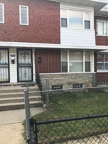 1st image of 5055 W Gladys Ave #D