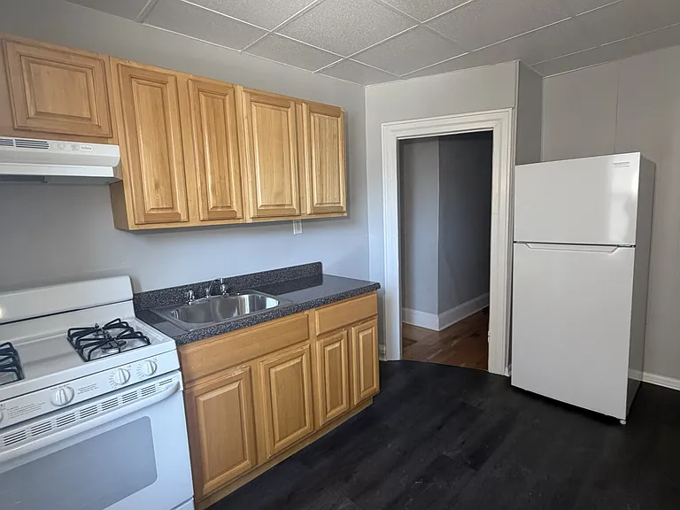 563 Central Ave #DA — Photo 16