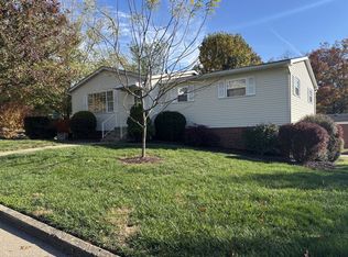 44 Strathmore Blvd, Athens, OH 45701