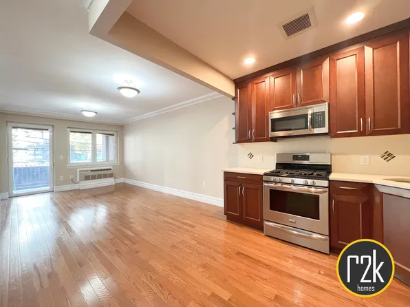 21-16 31st Avenue image 8 of 21