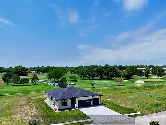 3rd image of 3116 Saint Andrews Cir