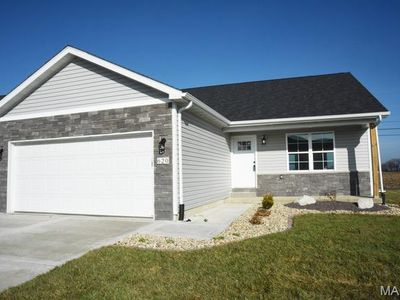 620 Eisenhower Blvd, Troy, IL, 62294