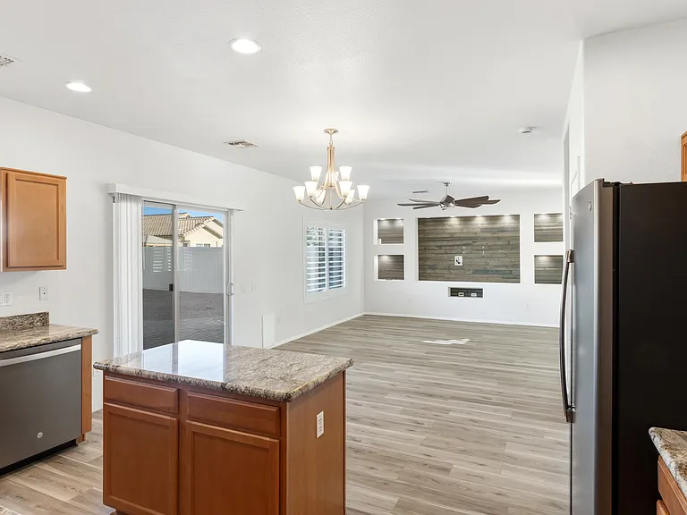 33915 S Colony Dr — Photo 6