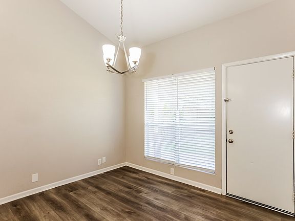 5th image of 7414 W Oregon Ave