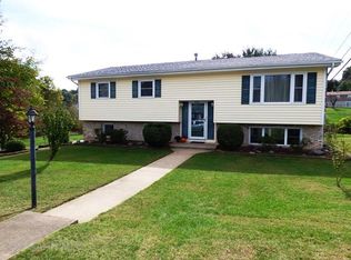 802 Fisher Cres, Staunton, VA 24401