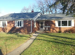 8417 Parkview Ave, Munster, IN 46321