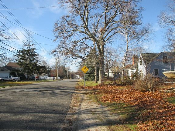 4th image of 91 Parkview Dr