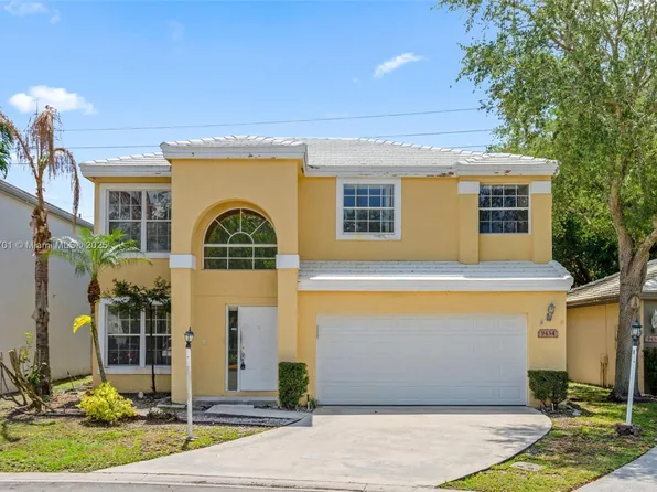 9454 NW 8th Cir, Plantation, FL 33324