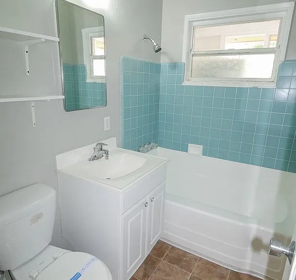 2924-2932 Suncrest Dr — Photo 15