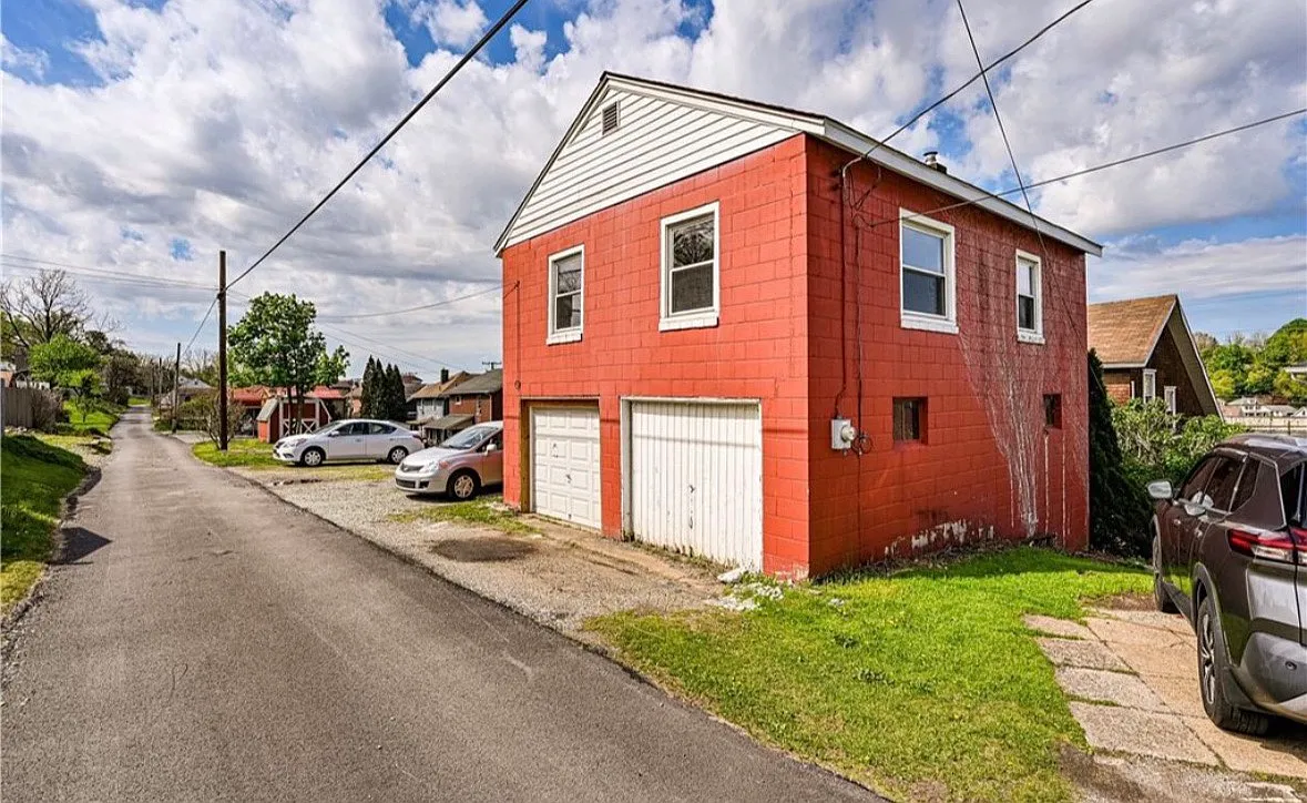 1 bed, $900 — Photo 1