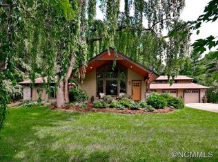 66 Fairway Rd, Asheville, NC 28804