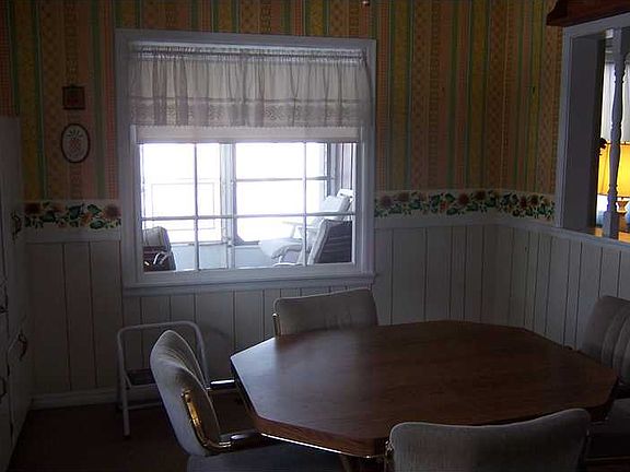 5th image of 312 W Church St