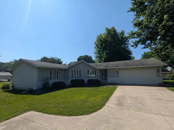 475 1st Ave SW, Glenville, MN 56036