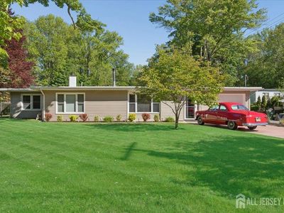 1 Cedar Ct, Millstone Township, NJ, 08555