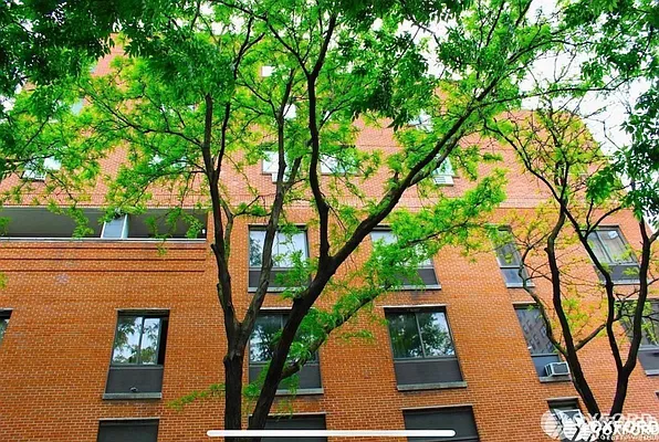 Rented by Oxford Property Group | media 44