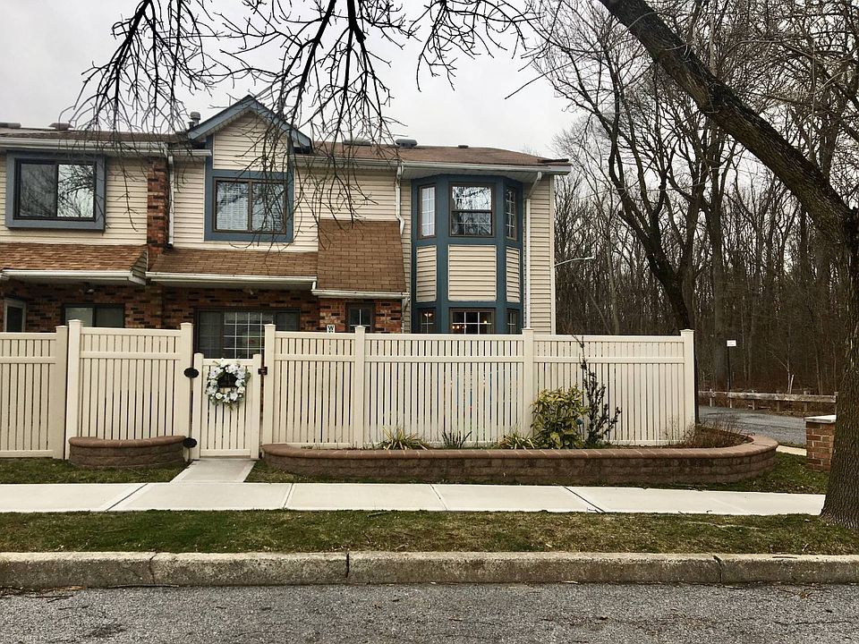 1st image of 61 Shirra Ave