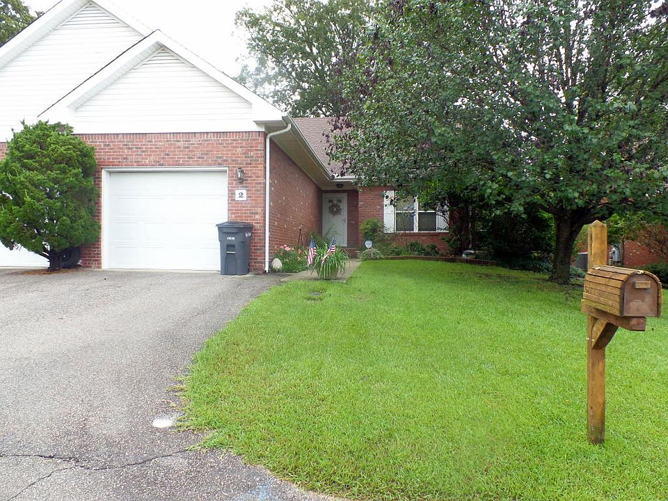1st image of 302 Hiscott Ln