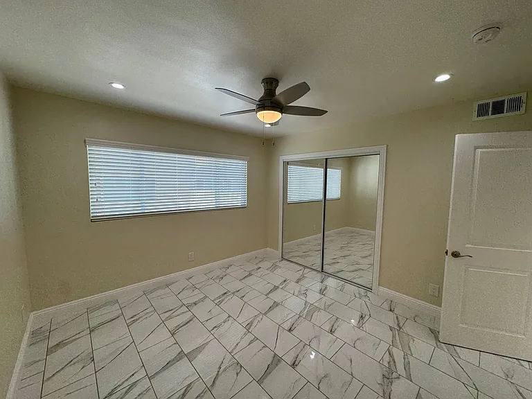 628 Empire Ave #628 — Photo 11