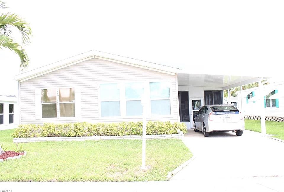 1st image of 233 Robelina Palm Ln #233