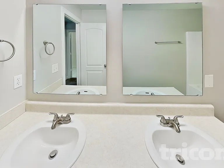 5426 Basin Park Dr — Photo 18