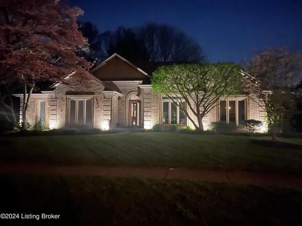 6814 Fallen Leaf Cir, Louisville, KY 40241
