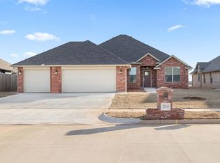 2514 Summit Crossing Pkwy, Norman, OK 73071