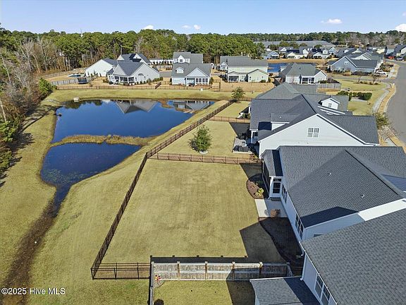 3rd image of 5724 Brown Pelican Lane